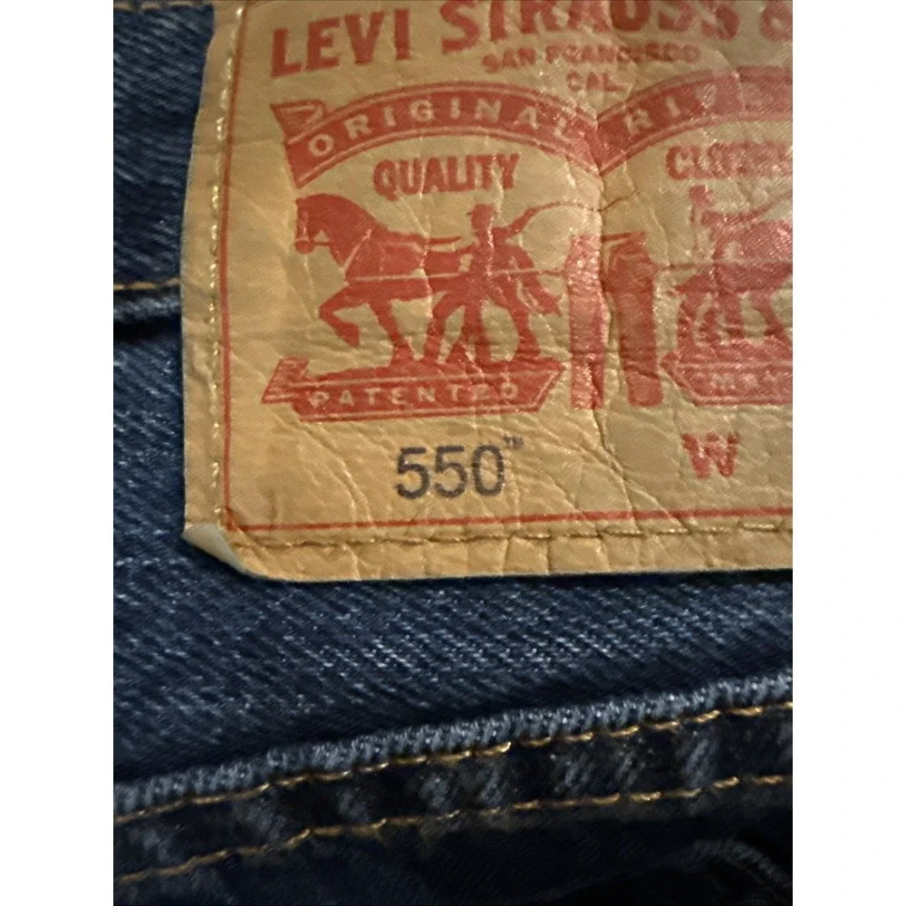 Levi's 550 Relaxed Fit Tapered Leg Dark Wash Blue Jeans Size 52x29‎ NWT